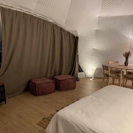 Dome With Pool Daire *